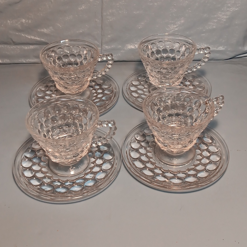 Set of 4 Anchor Hocking Clear Bubble Glass Footed Cups with Saucers